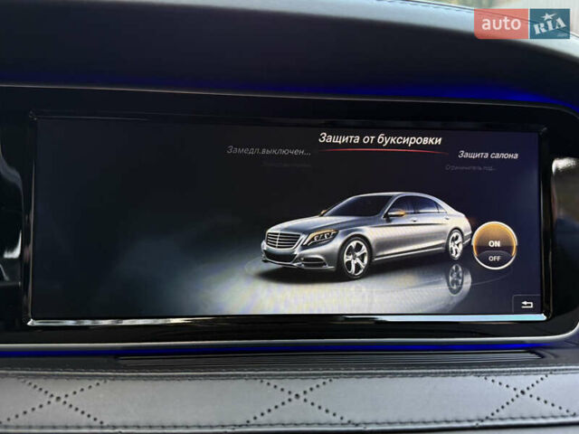 Черный Мерседес С Класс, объемом двигателя 5.98 л и пробегом 89 тыс. км за 215000 $, фото 101 на Automoto.ua