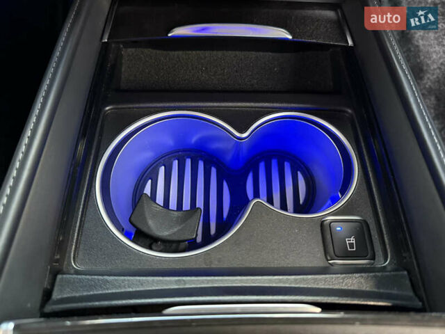 Черный Мерседес С Класс, объемом двигателя 5.98 л и пробегом 89 тыс. км за 215000 $, фото 76 на Automoto.ua