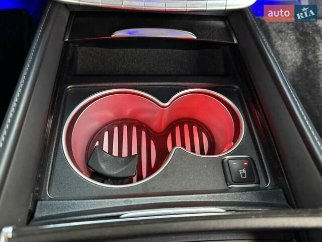 Черный Мерседес С Класс, объемом двигателя 5.98 л и пробегом 89 тыс. км за 215000 $, фото 77 на Automoto.ua