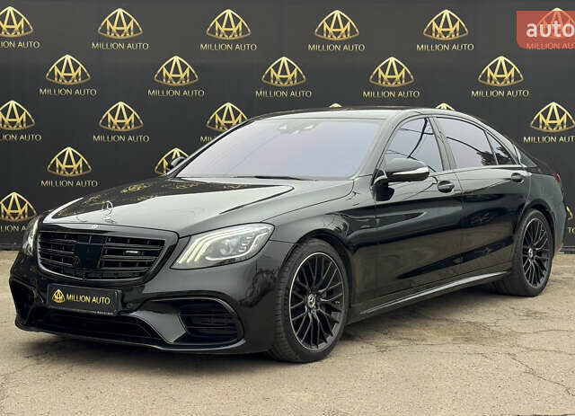 Черный Мерседес С Класс, объемом двигателя 4.66 л и пробегом 215 тыс. км за 56000 $, фото 2 на Automoto.ua