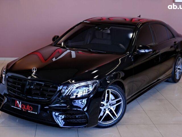 Чорний Мерседес С Клас, об'ємом двигуна 3 л та пробігом 240 тис. км за 35900 $, фото 1 на Automoto.ua