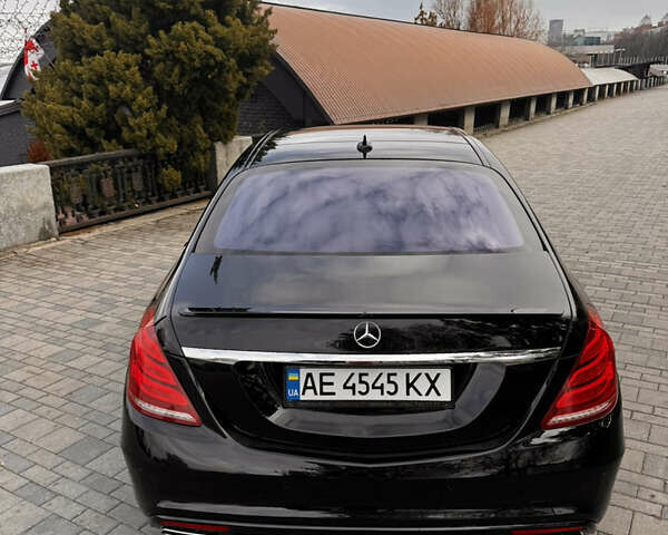 Черный Мерседес С Класс, объемом двигателя 4.66 л и пробегом 119 тыс. км за 47999 $, фото 4 на Automoto.ua