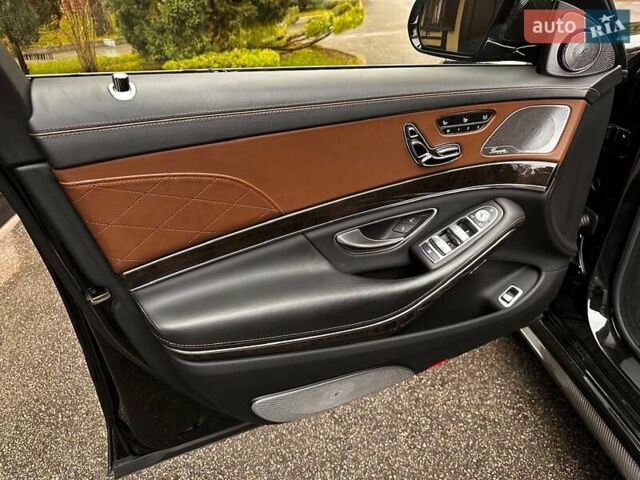 Черный Мерседес С Класс, объемом двигателя 5.46 л и пробегом 160 тыс. км за 56000 $, фото 50 на Automoto.ua