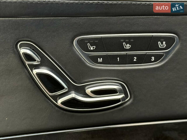Черный Мерседес С Класс, объемом двигателя 5.98 л и пробегом 89 тыс. км за 215000 $, фото 55 на Automoto.ua