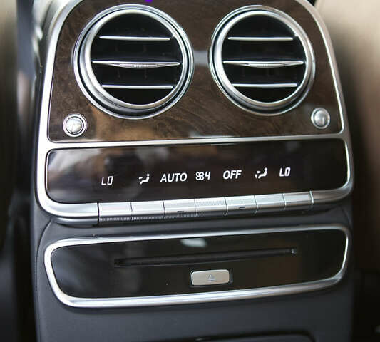 Черный Мерседес С Класс, объемом двигателя 4.66 л и пробегом 210 тыс. км за 32900 $, фото 31 на Automoto.ua