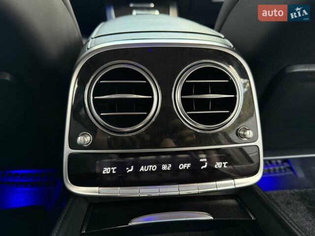 Черный Мерседес С Класс, объемом двигателя 5.98 л и пробегом 89 тыс. км за 215000 $, фото 74 на Automoto.ua