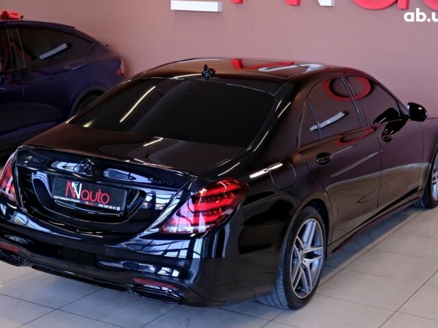 Чорний Мерседес С Клас, об'ємом двигуна 3 л та пробігом 240 тис. км за 35900 $, фото 4 на Automoto.ua