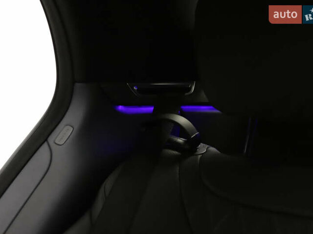 Черный Мерседес С Класс, объемом двигателя 4.66 л и пробегом 100 тыс. км за 42800 $, фото 133 на Automoto.ua