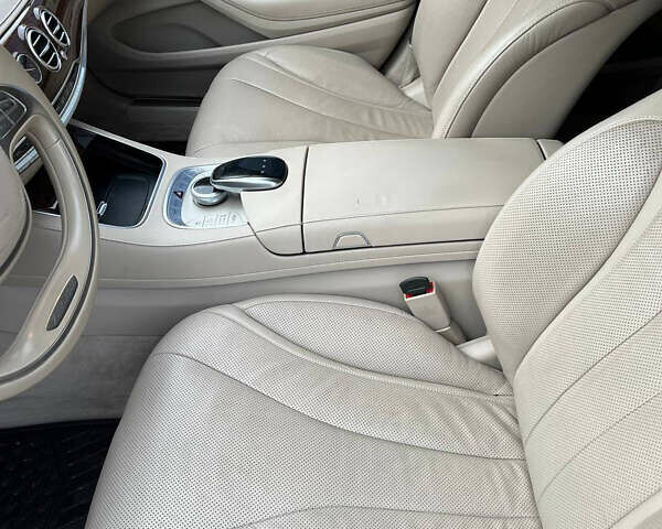 Черный Мерседес С Класс, объемом двигателя 3 л и пробегом 347 тыс. км за 31000 $, фото 6 на Automoto.ua