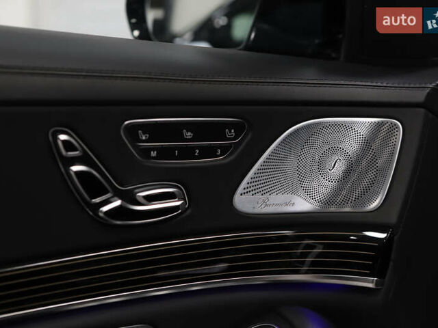 Черный Мерседес С Класс, объемом двигателя 4.66 л и пробегом 100 тыс. км за 42800 $, фото 60 на Automoto.ua