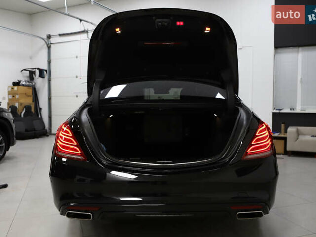 Черный Мерседес С Класс, объемом двигателя 4.66 л и пробегом 100 тыс. км за 42800 $, фото 56 на Automoto.ua