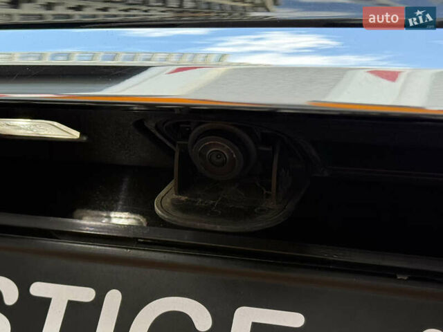 Черный Мерседес С Класс, объемом двигателя 5.98 л и пробегом 89 тыс. км за 215000 $, фото 41 на Automoto.ua