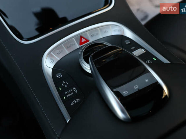 Черный Мерседес С Класс, объемом двигателя 4.66 л и пробегом 100 тыс. км за 41222 $, фото 86 на Automoto.ua