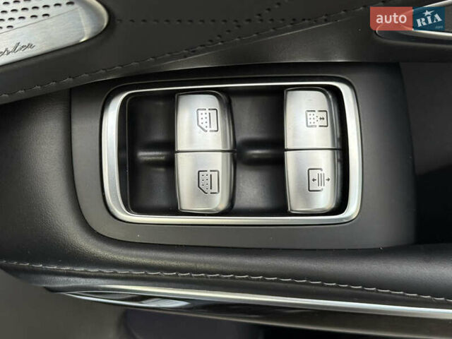 Чорний Мерседес С Клас, об'ємом двигуна 5.98 л та пробігом 89 тис. км за 215000 $, фото 63 на Automoto.ua