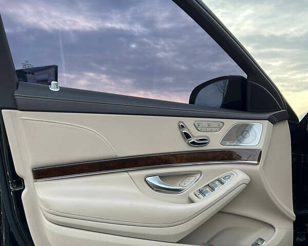 Черный Мерседес С Класс, объемом двигателя 3 л и пробегом 347 тыс. км за 31000 $, фото 4 на Automoto.ua