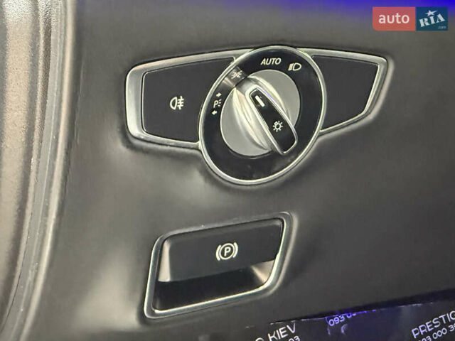 Чорний Мерседес С Клас, об'ємом двигуна 5.98 л та пробігом 89 тис. км за 215000 $, фото 58 на Automoto.ua