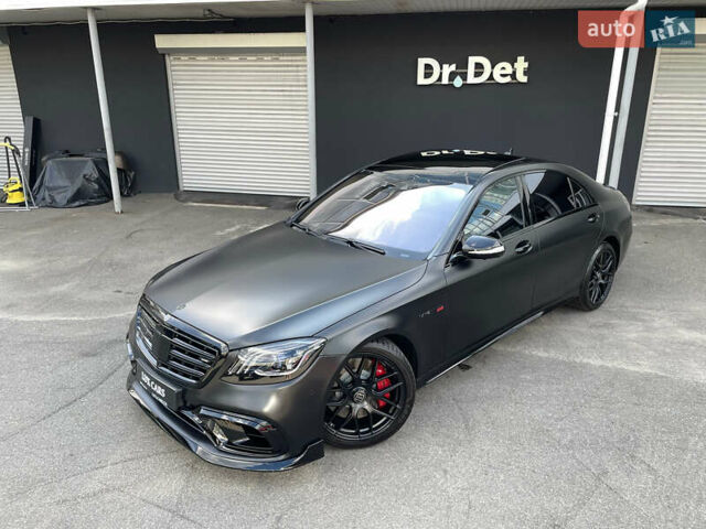 Чорний Мерседес С Клас, об'ємом двигуна 5.98 л та пробігом 138 тис. км за 77900 $, фото 5 на Automoto.ua