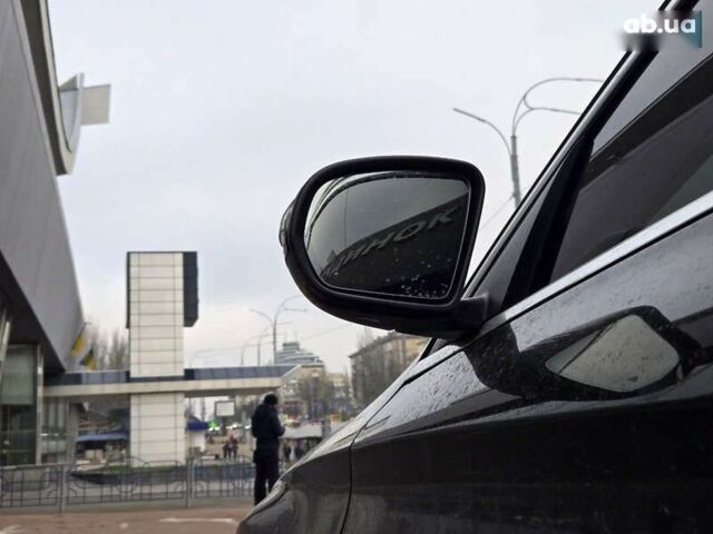 Черный Мерседес С Класс, объемом двигателя 2.1 л и пробегом 93 тыс. км за 21000 $, фото 28 на Automoto.ua