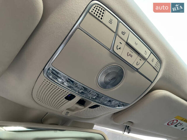 Чорний Мерседес С Клас, об'ємом двигуна 5.98 л та пробігом 138 тис. км за 77900 $, фото 73 на Automoto.ua