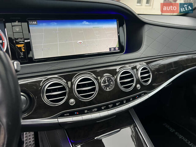 Чорний Мерседес С Клас, об'ємом двигуна 3 л та пробігом 162 тис. км за 49900 $, фото 91 на Automoto.ua
