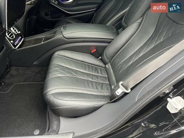 Чорний Мерседес С Клас, об'ємом двигуна 3 л та пробігом 162 тис. км за 49900 $, фото 120 на Automoto.ua