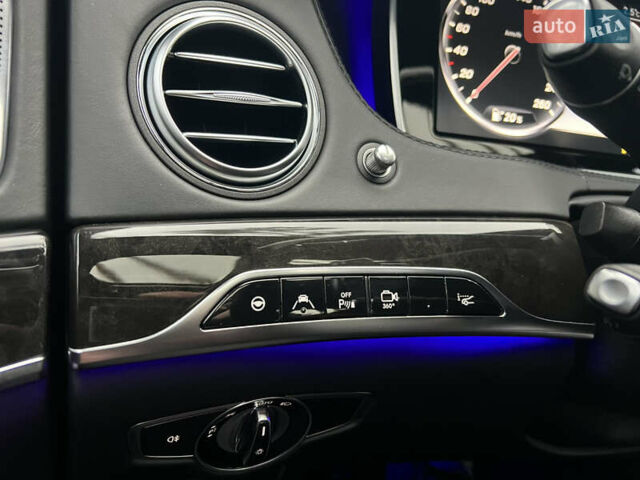 Чорний Мерседес С Клас, об'ємом двигуна 3 л та пробігом 162 тис. км за 49900 $, фото 106 на Automoto.ua