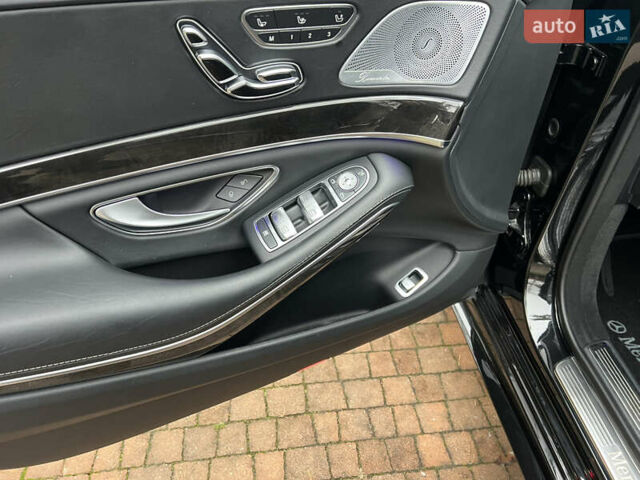 Чорний Мерседес С Клас, об'ємом двигуна 3 л та пробігом 162 тис. км за 49900 $, фото 77 на Automoto.ua