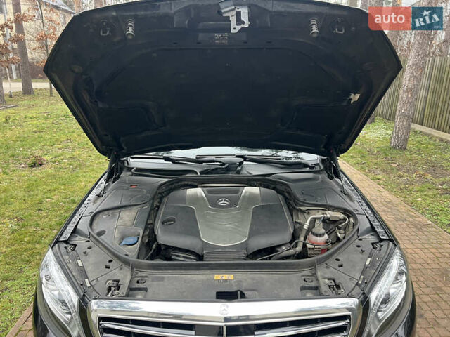 Чорний Мерседес С Клас, об'ємом двигуна 3 л та пробігом 162 тис. км за 49900 $, фото 70 на Automoto.ua