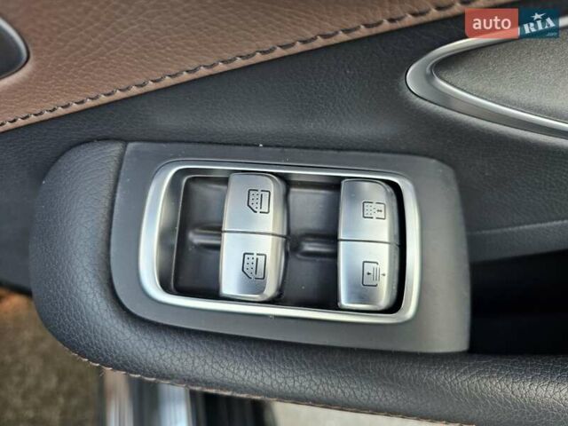 Чорний Мерседес С Клас, об'ємом двигуна 3 л та пробігом 83 тис. км за 46000 $, фото 30 на Automoto.ua