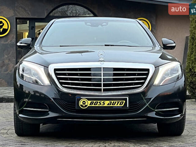 Черный Мерседес С Класс, объемом двигателя 2.99 л и пробегом 87 тыс. км за 51990 $, фото 1 на Automoto.ua