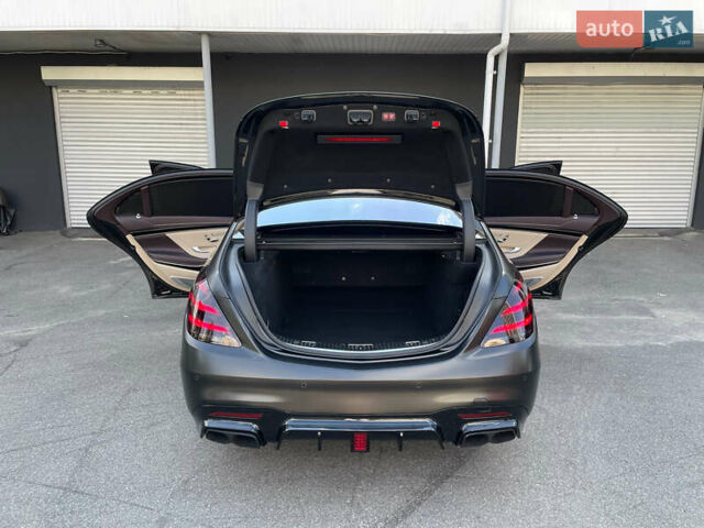 Чорний Мерседес С Клас, об'ємом двигуна 5.98 л та пробігом 138 тис. км за 77900 $, фото 101 на Automoto.ua