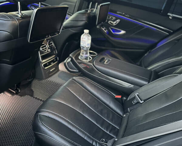 Черный Мерседес С Класс, объемом двигателя 2.99 л и пробегом 109 тыс. км за 47500 $, фото 3 на Automoto.ua