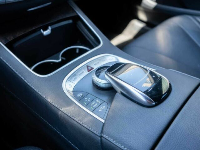 Чорний Мерседес С Клас, об'ємом двигуна 4.7 л та пробігом 79 тис. км за 12000 $, фото 10 на Automoto.ua