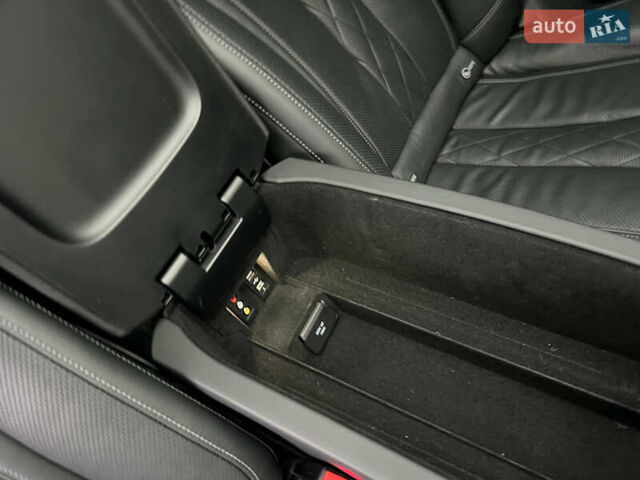 Чорний Мерседес С Клас, об'ємом двигуна 3 л та пробігом 162 тис. км за 49900 $, фото 148 на Automoto.ua