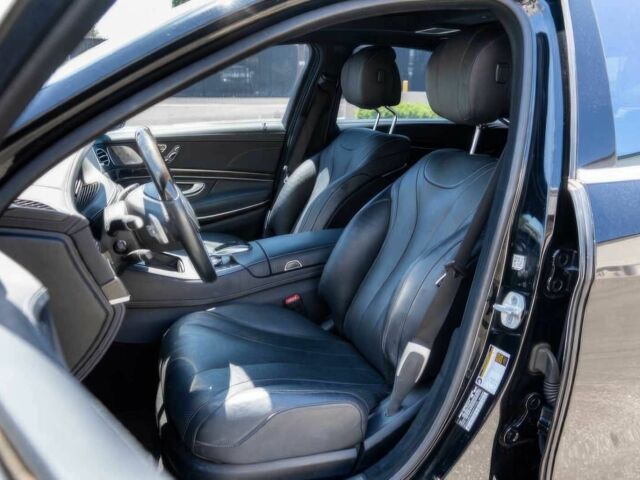 Черный Мерседес С Класс, объемом двигателя 4.7 л и пробегом 72 тыс. км за 34000 $, фото 6 на Automoto.ua