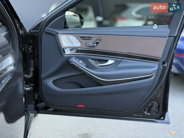 Черный Мерседес С Класс, объемом двигателя 2.99 л и пробегом 147 тыс. км за 47500 $, фото 28 на Automoto.ua