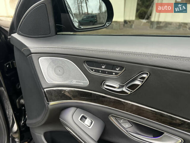 Чорний Мерседес С Клас, об'ємом двигуна 3 л та пробігом 162 тис. км за 49900 $, фото 134 на Automoto.ua