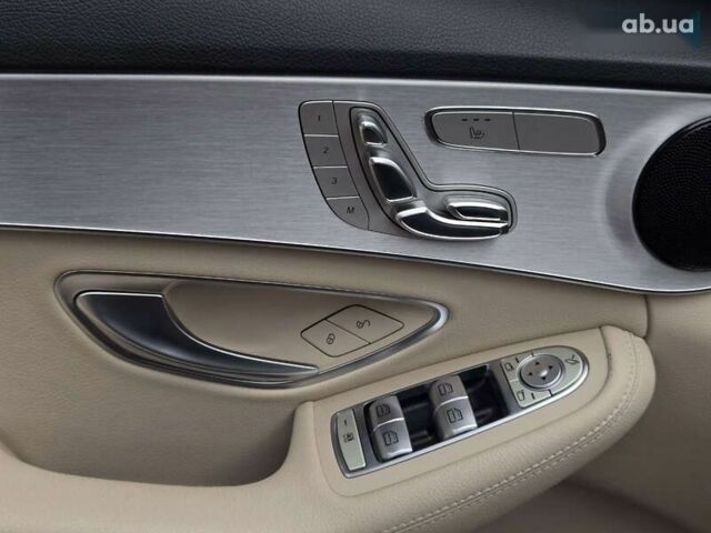 Черный Мерседес С Класс, объемом двигателя 2.1 л и пробегом 93 тыс. км за 21000 $, фото 15 на Automoto.ua