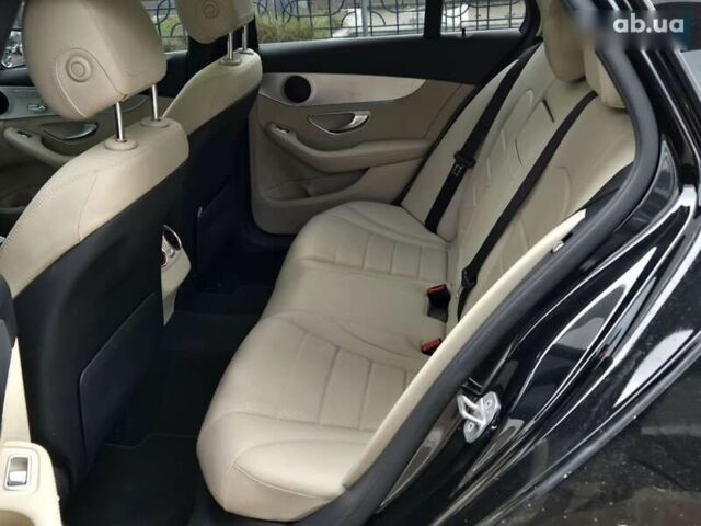 Черный Мерседес С Класс, объемом двигателя 2.1 л и пробегом 93 тыс. км за 21000 $, фото 10 на Automoto.ua