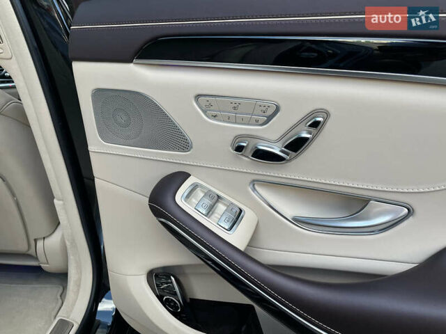 Чорний Мерседес С Клас, об'ємом двигуна 5.98 л та пробігом 138 тис. км за 77900 $, фото 65 на Automoto.ua