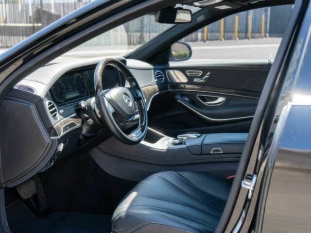 Чорний Мерседес С Клас, об'ємом двигуна 4.7 л та пробігом 79 тис. км за 12000 $, фото 8 на Automoto.ua