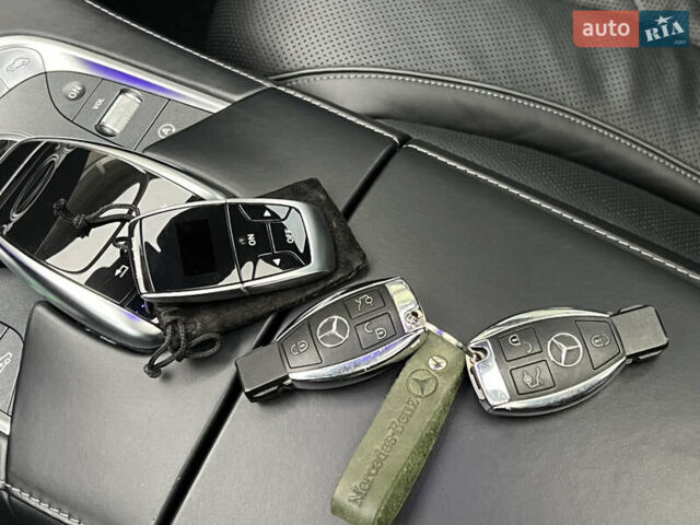 Чорний Мерседес С Клас, об'ємом двигуна 3 л та пробігом 162 тис. км за 49900 $, фото 2 на Automoto.ua