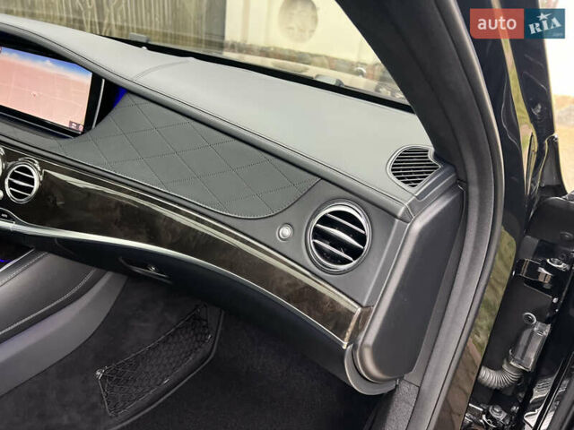 Чорний Мерседес С Клас, об'ємом двигуна 3 л та пробігом 162 тис. км за 49900 $, фото 136 на Automoto.ua
