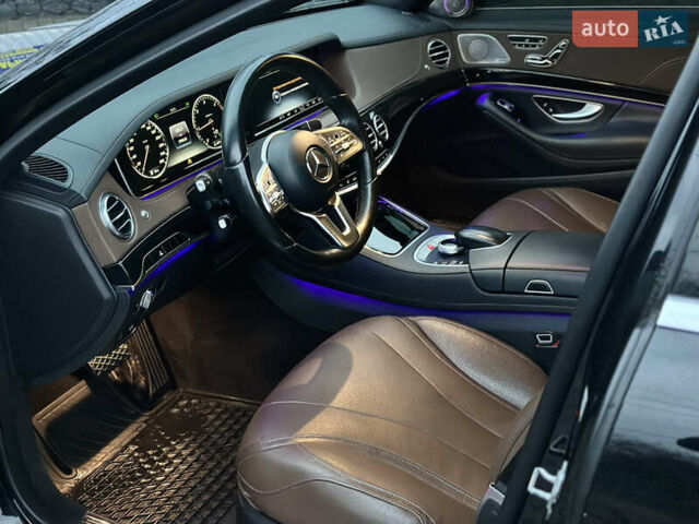 Черный Мерседес С Класс, объемом двигателя 2.99 л и пробегом 198 тыс. км за 41500 $, фото 5 на Automoto.ua
