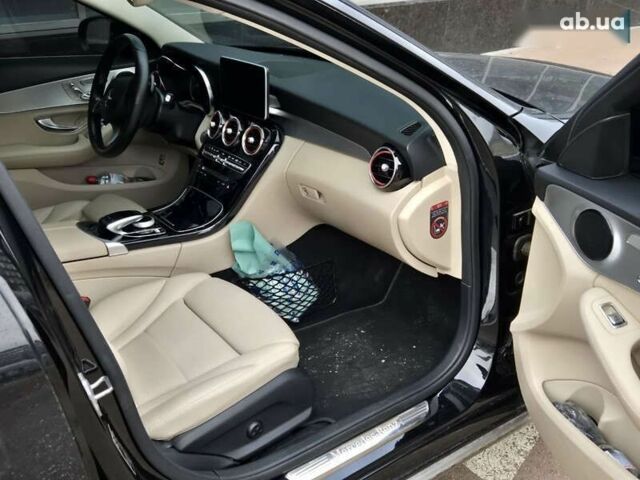 Черный Мерседес С Класс, объемом двигателя 2.1 л и пробегом 93 тыс. км за 21000 $, фото 12 на Automoto.ua