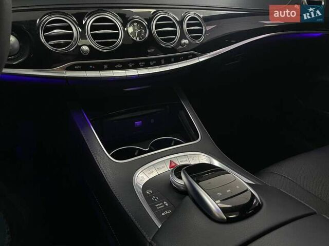 Черный Мерседес С Класс, объемом двигателя 4.66 л и пробегом 80 тыс. км за 36990 $, фото 31 на Automoto.ua