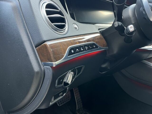 Черный Мерседес С Класс, объемом двигателя 3 л и пробегом 160 тыс. км за 49999 $, фото 6 на Automoto.ua