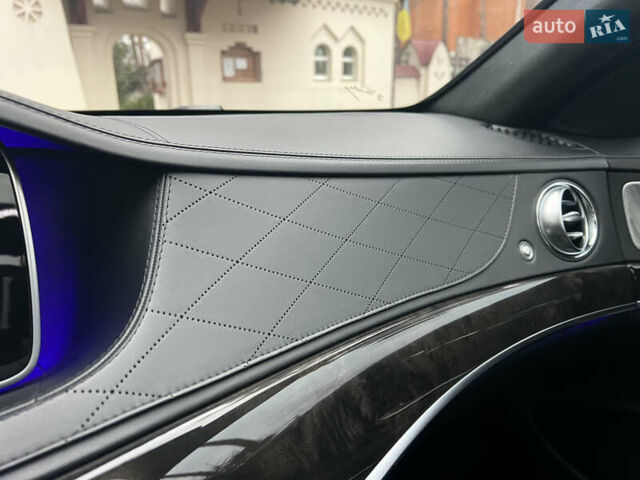 Чорний Мерседес С Клас, об'ємом двигуна 3 л та пробігом 162 тис. км за 49900 $, фото 111 на Automoto.ua