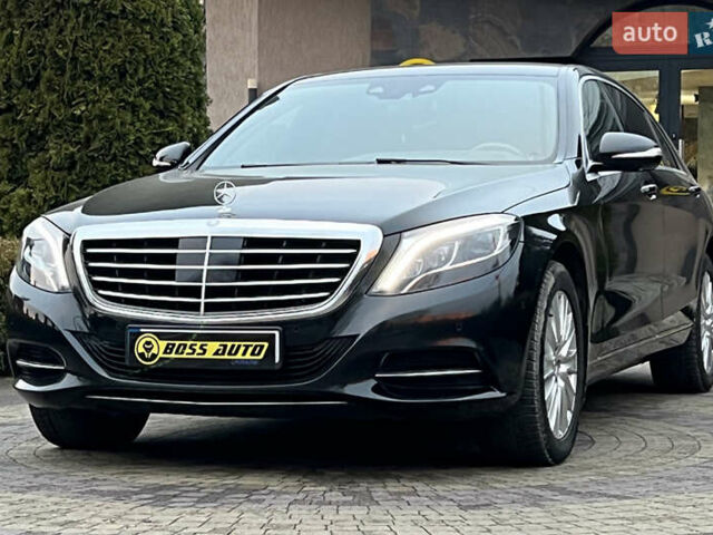 Черный Мерседес С Класс, объемом двигателя 2.99 л и пробегом 87 тыс. км за 51990 $, фото 2 на Automoto.ua
