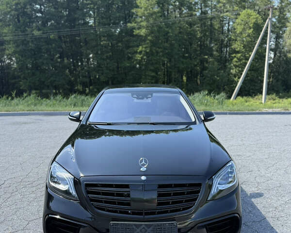 Черный Мерседес С Класс, объемом двигателя 4.7 л и пробегом 120 тыс. км за 40000 $, фото 1 на Automoto.ua